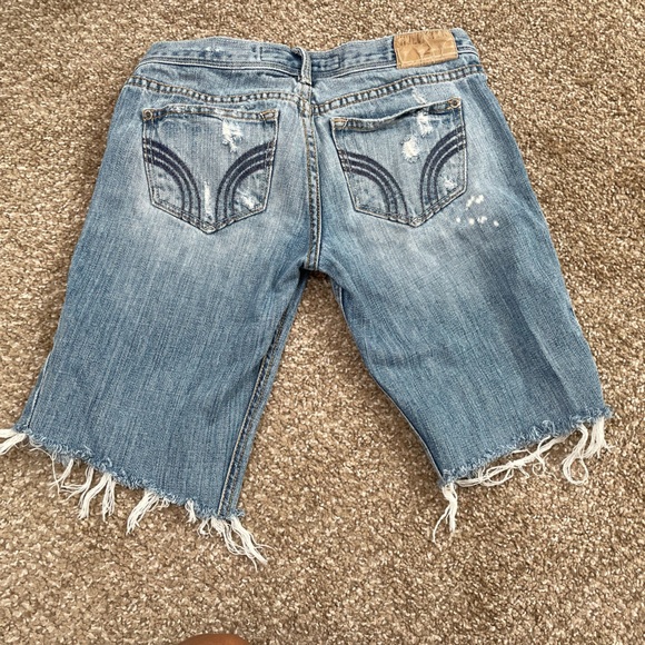Hollister Destructed Shorts 🦋 - Picture 2 of 3